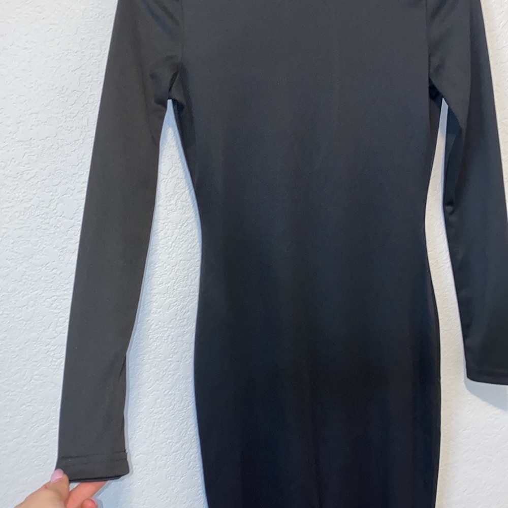 Dress - Picture 3 of 7